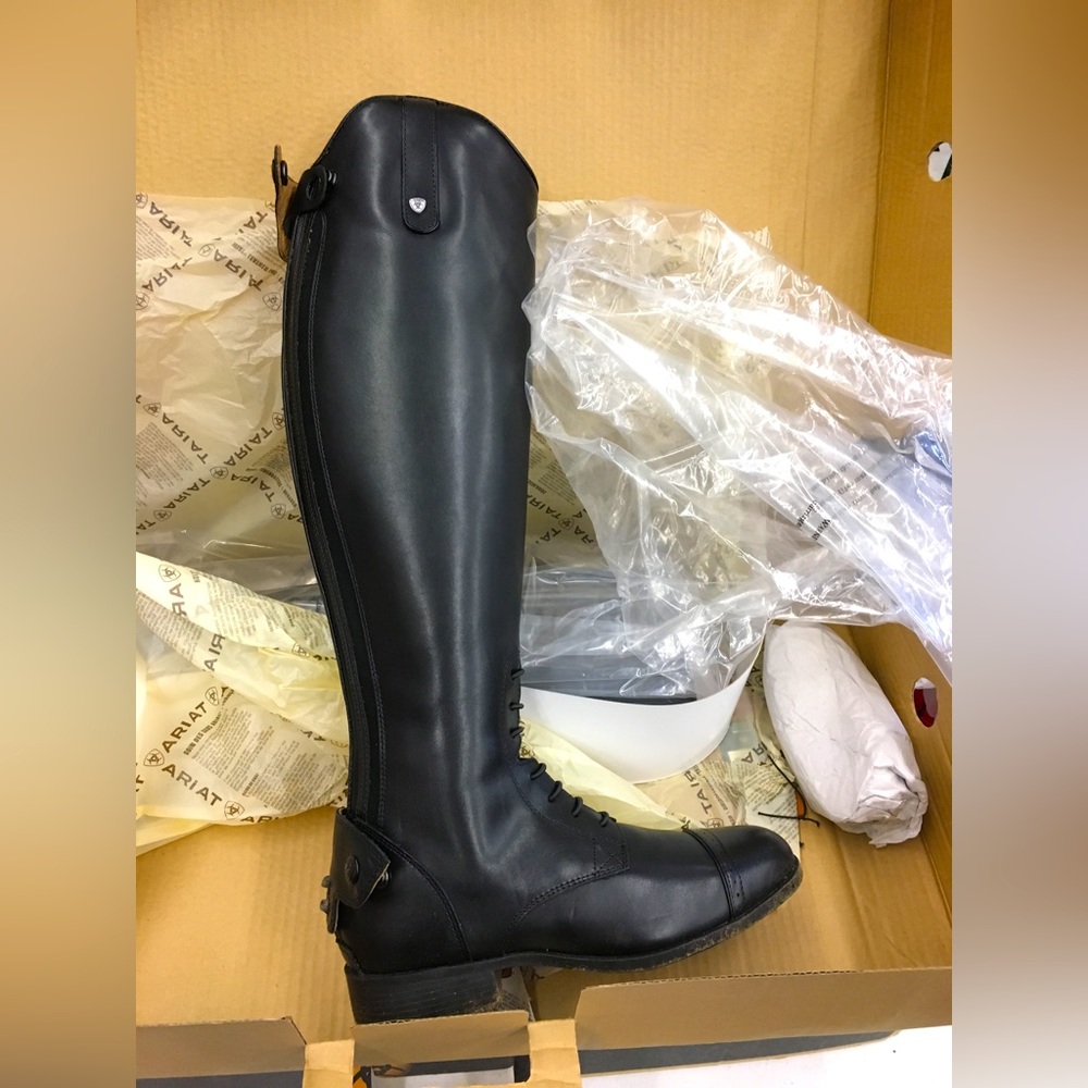 NEW Ariat “Challenge Contour Field Zip” Tall Boot